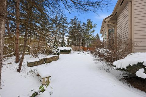 Tiny photo for 339 Aylesbury Drive S, Westerville, OH 43082 (MLS # 225044971)