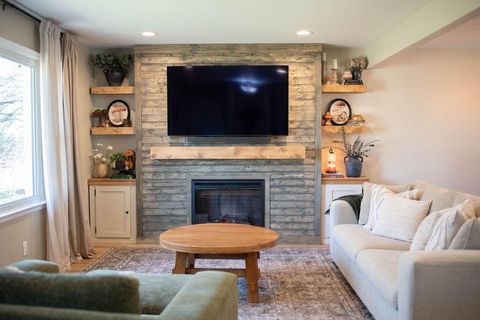 Tiny photo for 2370 Scenic Drive NE, Lancaster, OH 43130 (MLS # 226006009)