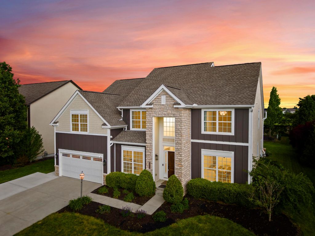 Photo of 3930 Hickory Rock Drive, Powell, OH 43065 (MLS # 226018147)