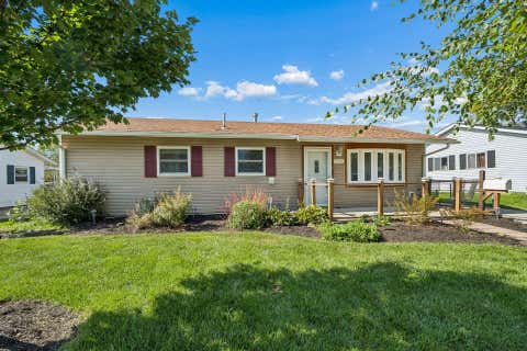 Photo of 7324 Roshon Avenue, Reynoldsburg, OH 43068 (MLS # 226032382)