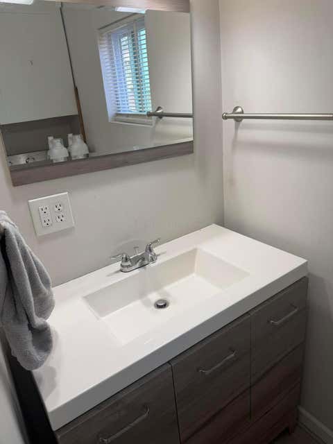 Tiny photo for 728 Columbus Avenue, Washington Court House, OH 43160 (MLS # 226029397)