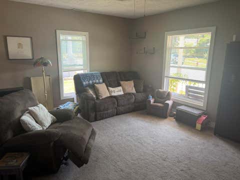 Tiny photo for 728 Columbus Avenue, Washington Court House, OH 43160 (MLS # 226029397)