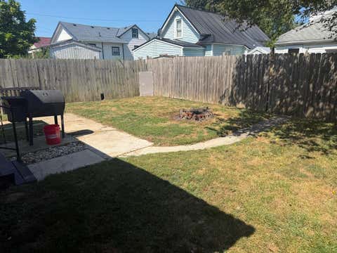 Tiny photo for 728 Columbus Avenue, Washington Court House, OH 43160 (MLS # 226029397)