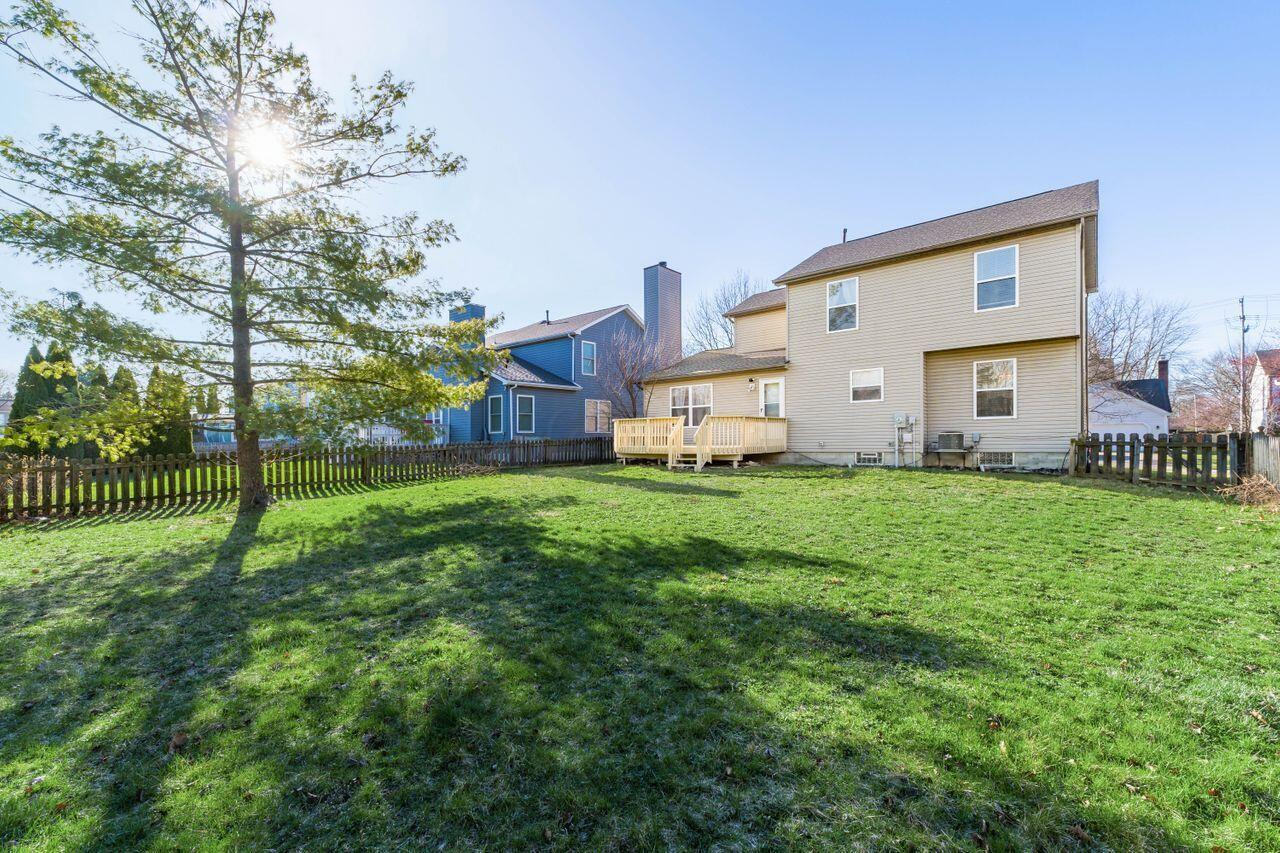 546 Tall Oaks Drive, Columbus, Ohio image 3