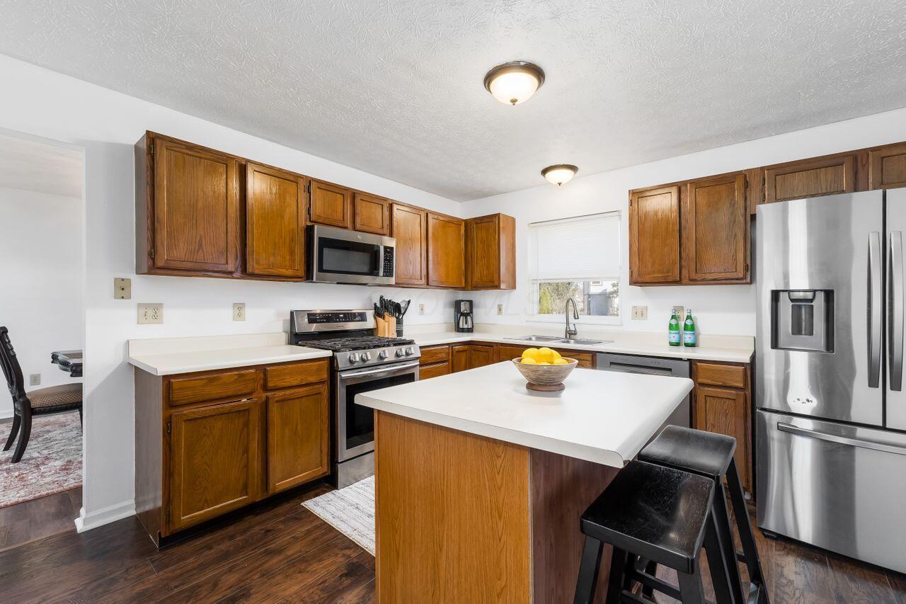 546 Tall Oaks Drive, Columbus, Ohio image 13