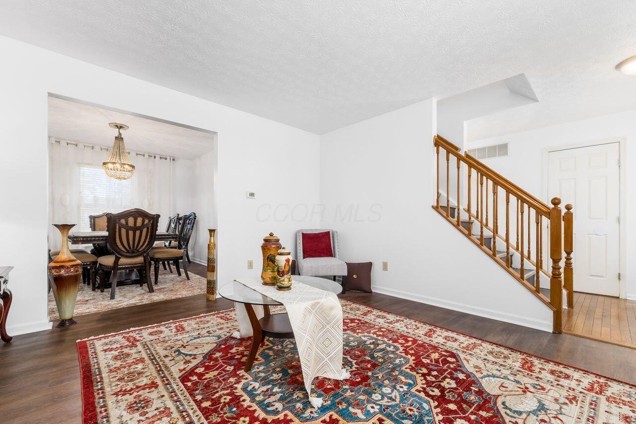 546 Tall Oaks Drive, Columbus, Ohio image 11