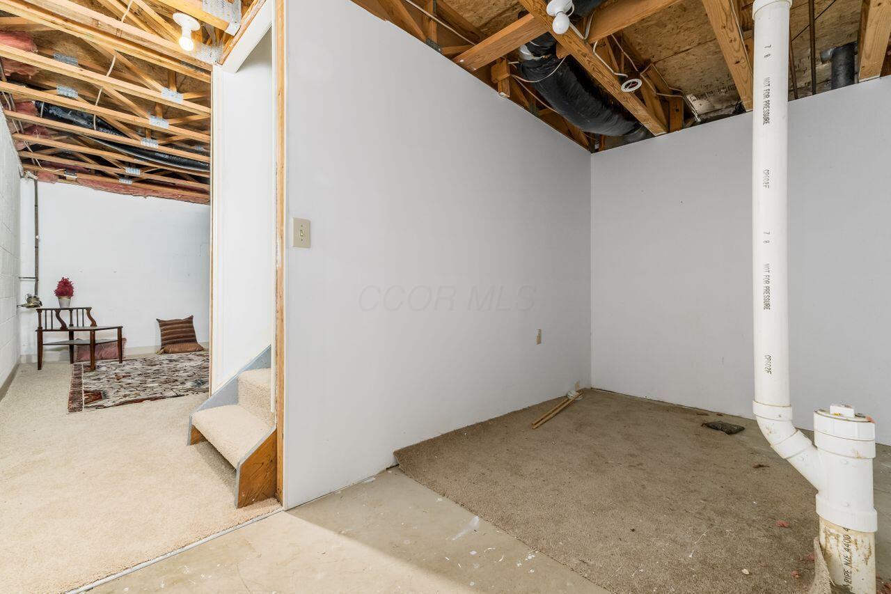 546 Tall Oaks Drive, Columbus, Ohio image 27