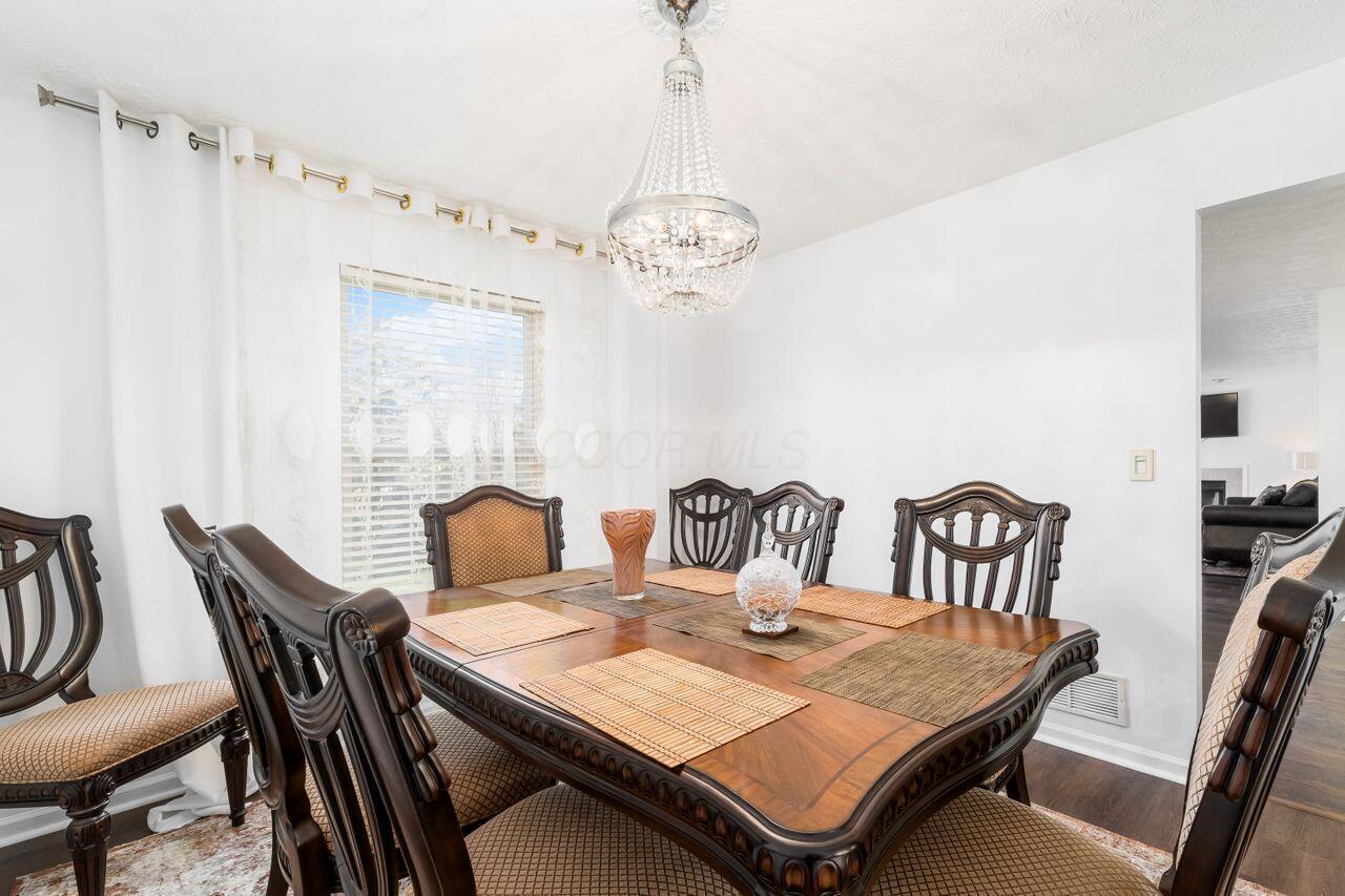 546 Tall Oaks Drive, Columbus, Ohio image 12