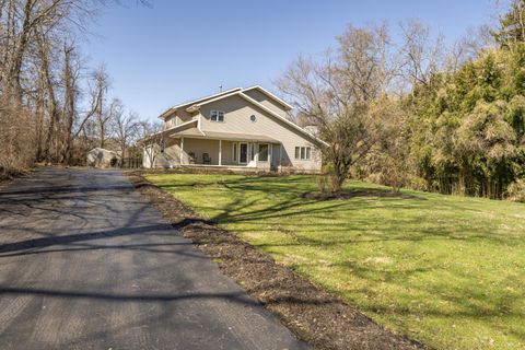 Photo of 194 S Bowman Road, Chillicothe, OH 45601 (MLS # 226006943)