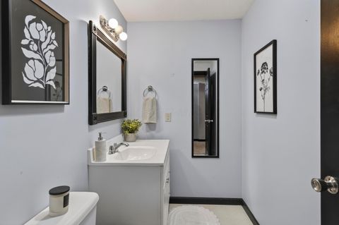 Tiny photo for 194 S Bowman Road, Chillicothe, OH 45601 (MLS # 226006943)