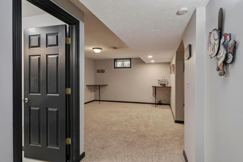 Tiny photo for 194 S Bowman Road, Chillicothe, OH 45601 (MLS # 226006943)