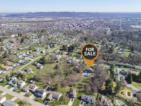 Tiny photo for 194 S Bowman Road, Chillicothe, OH 45601 (MLS # 226006943)