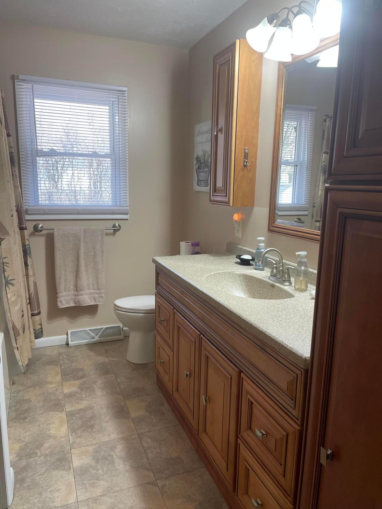 772 Sunnyside Drive, Galion, Ohio image 35