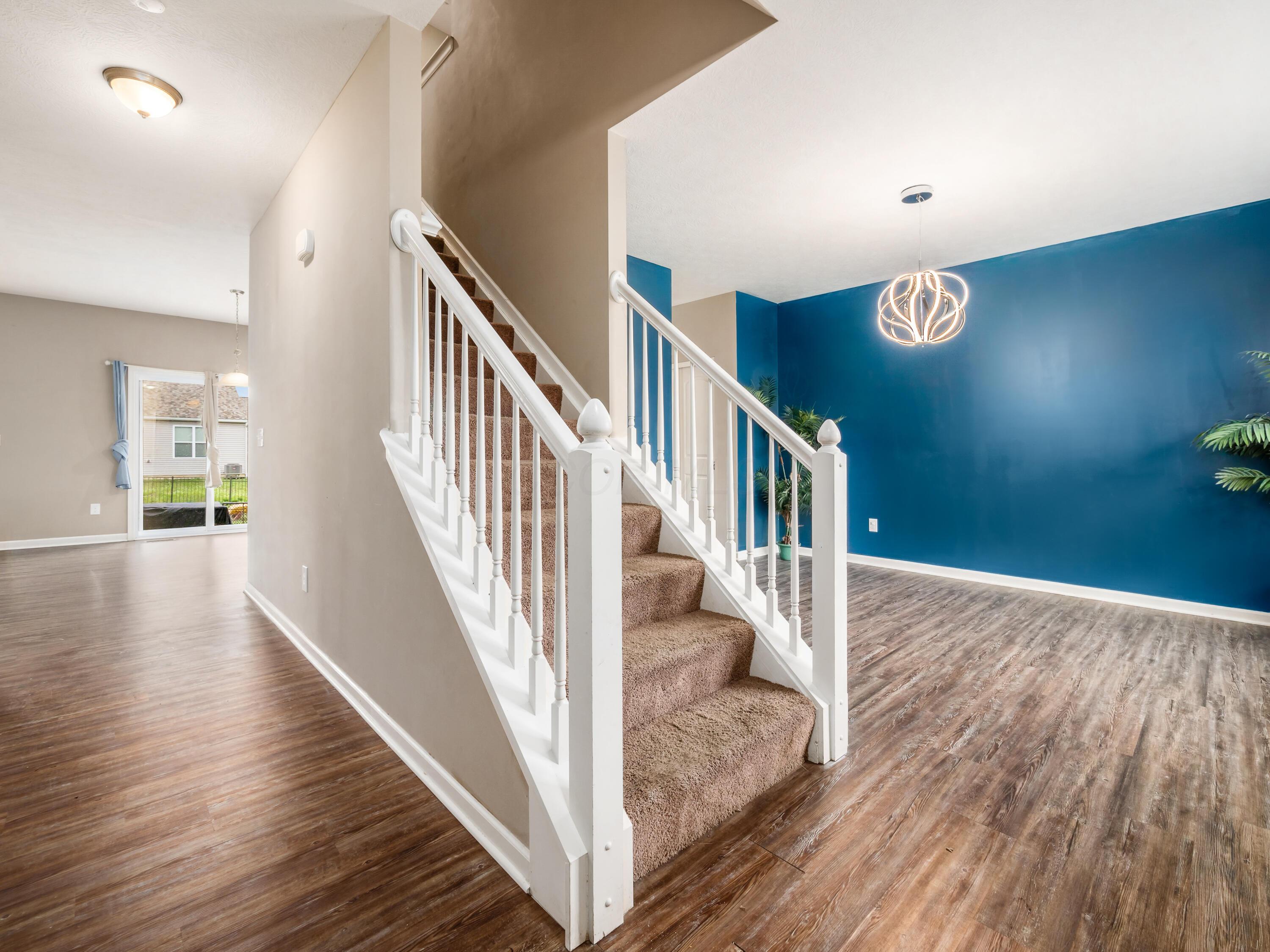 166 Rosewood Loop, Commercial Point, Ohio image 3
