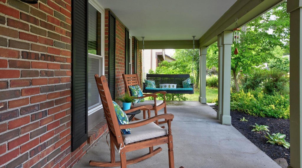 Photo of 303 Greenglade Avenue, Worthington, OH 43085 (MLS # 226030742)