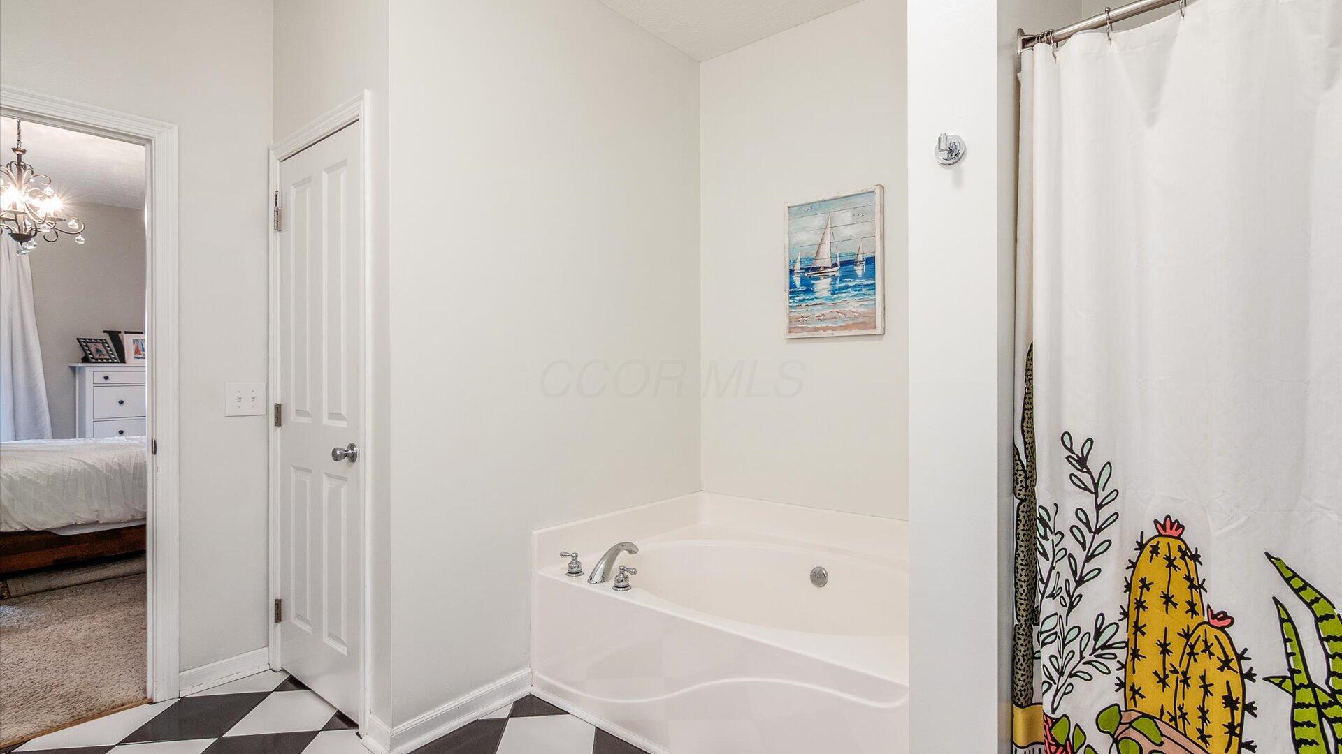 14865 Shoreline Drive, Thornville, Ohio image 39