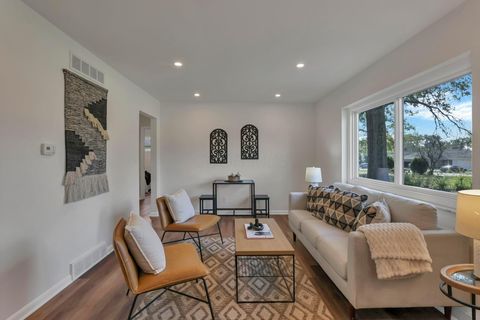 Tiny photo for 1324 Idlewild Drive, Columbus, OH 43232 (MLS # 225037620)