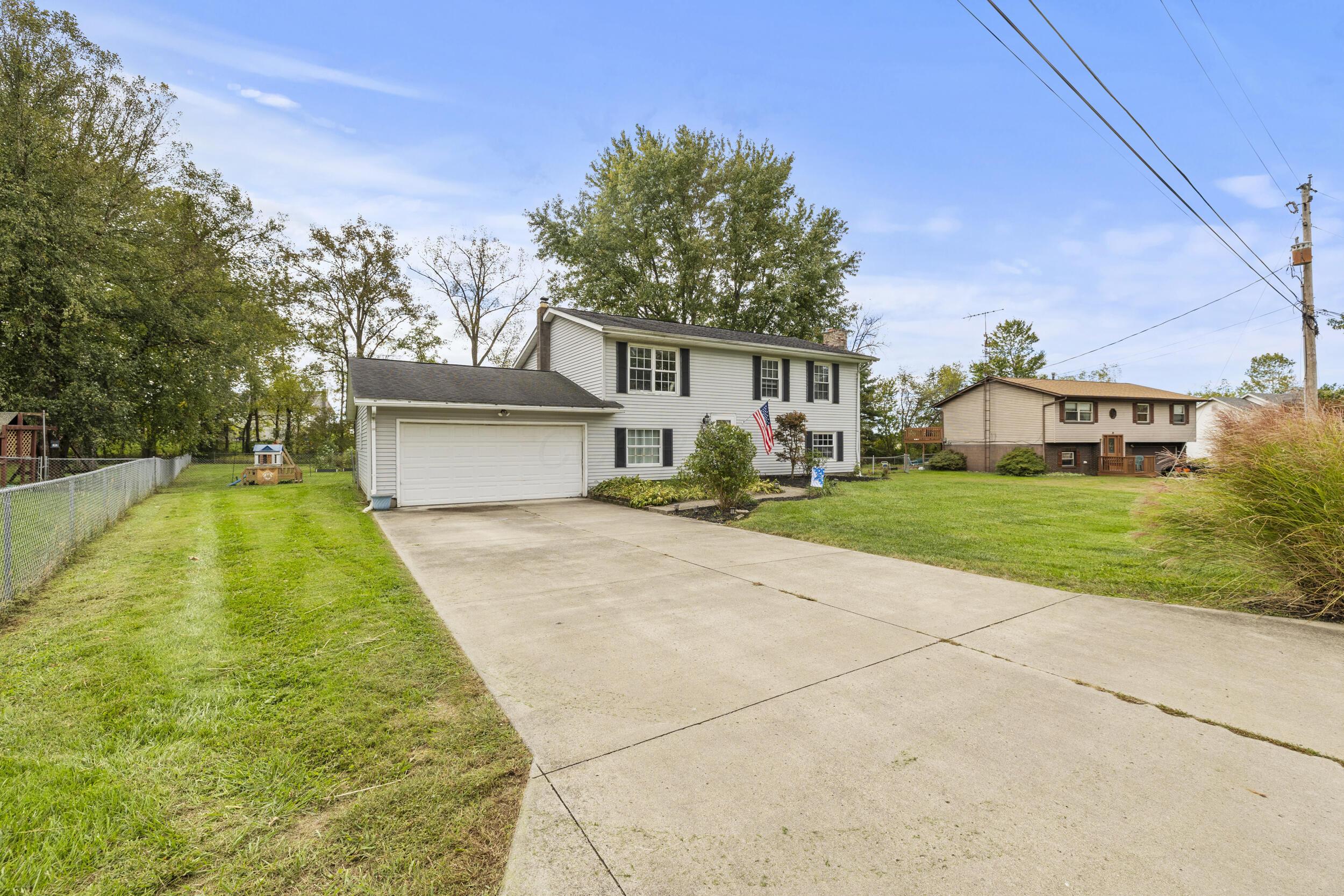96 Darlene Drive, Newark, Ohio image 4