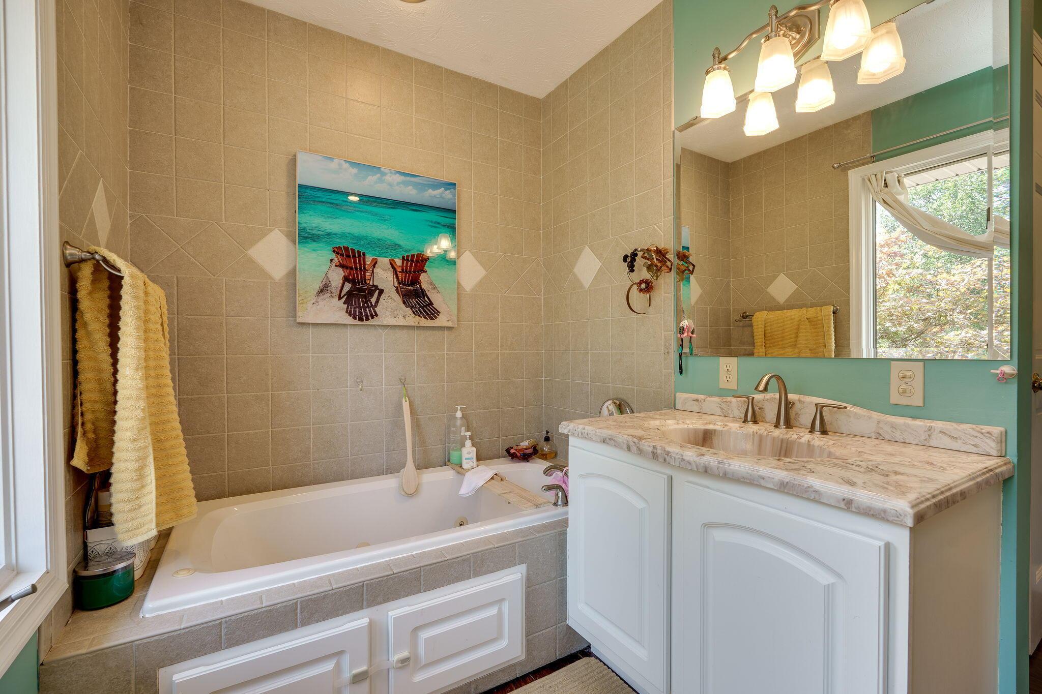 3630 Singing Wind Way, Urbana, Ohio image 38