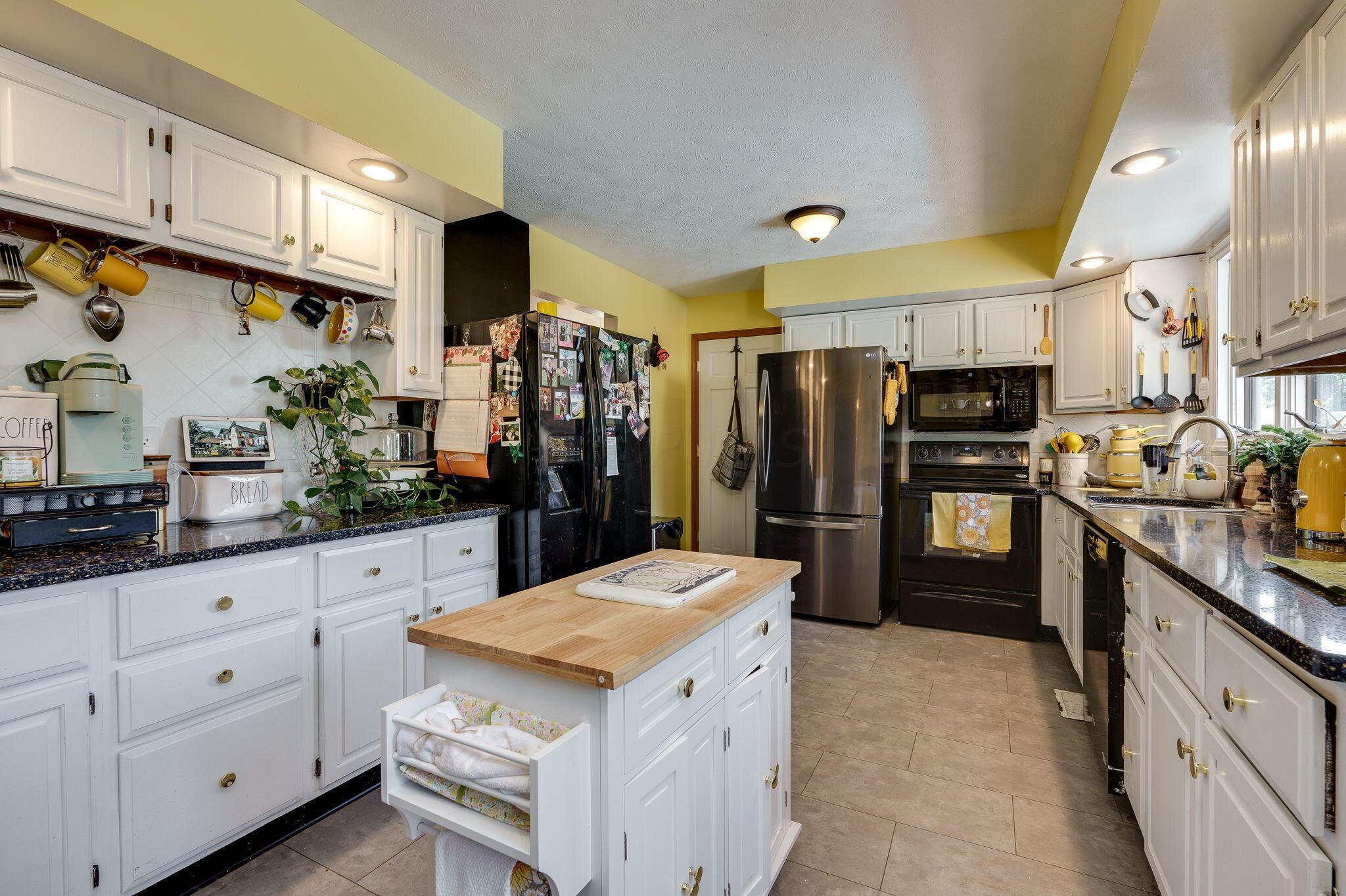 3630 Singing Wind Way, Urbana, Ohio image 25