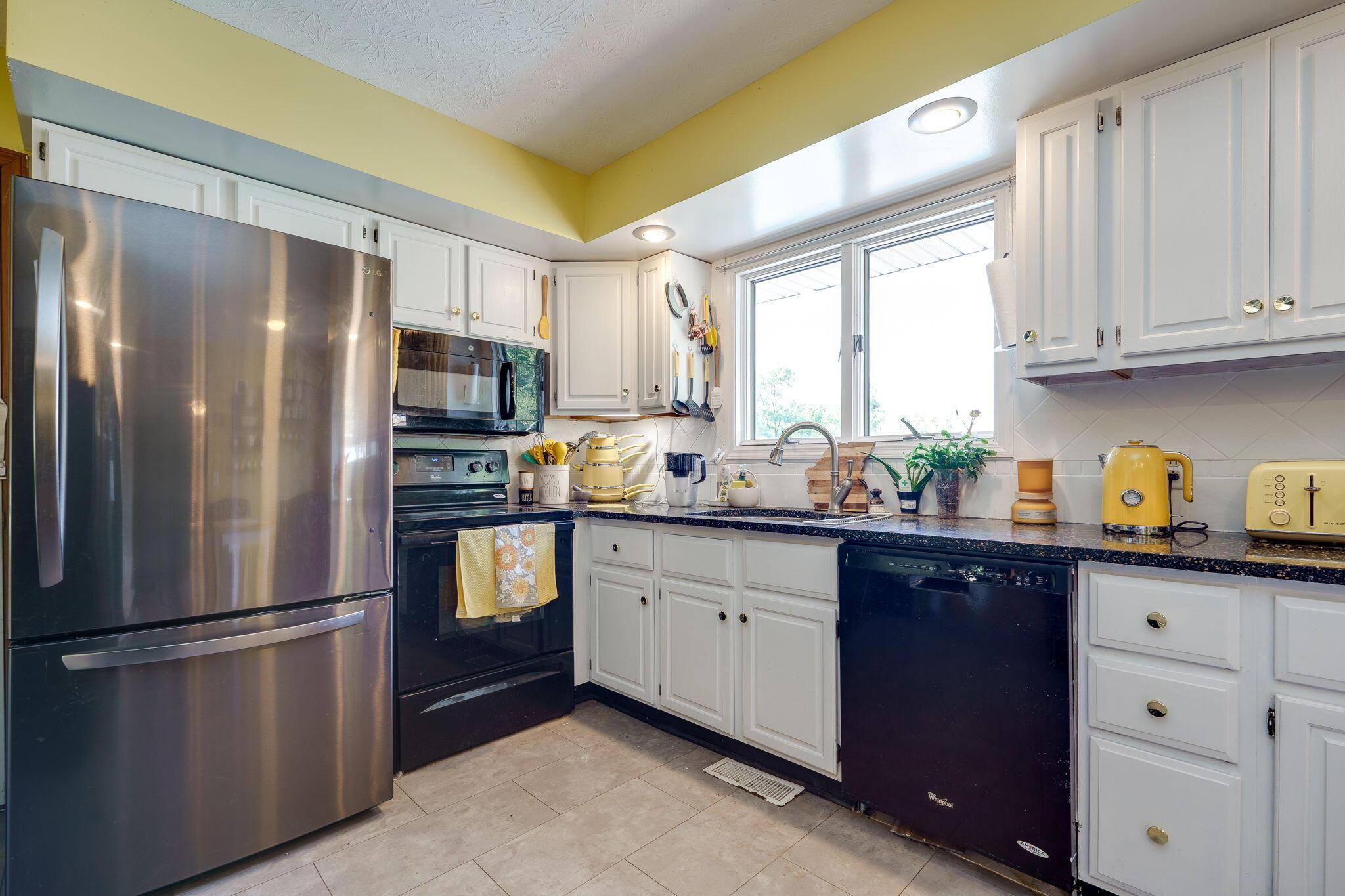 3630 Singing Wind Way, Urbana, Ohio image 19