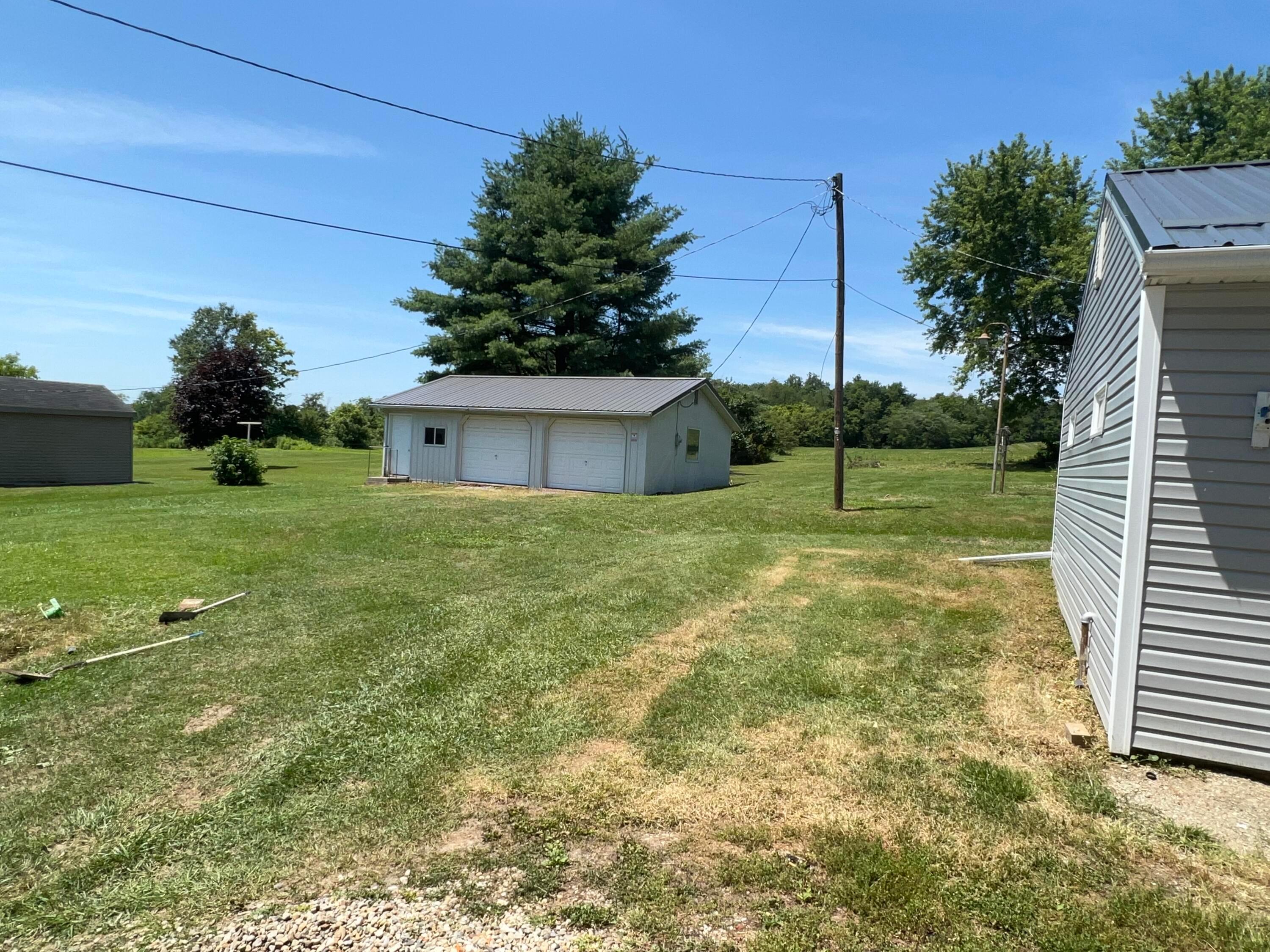 445 County Line Road, Hopewell, Ohio image 5