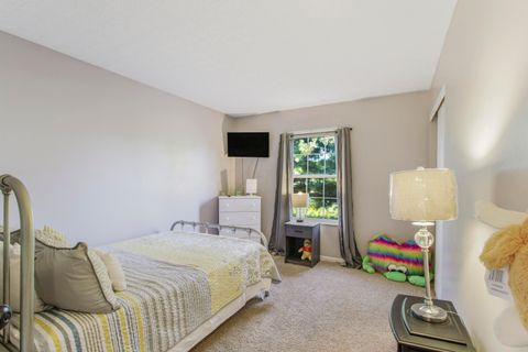 Tiny photo for 1341 Halfhill Way, Columbus, OH 43207 (MLS # 225040981)