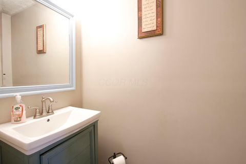 Tiny photo for 1341 Halfhill Way, Columbus, OH 43207 (MLS # 225040981)