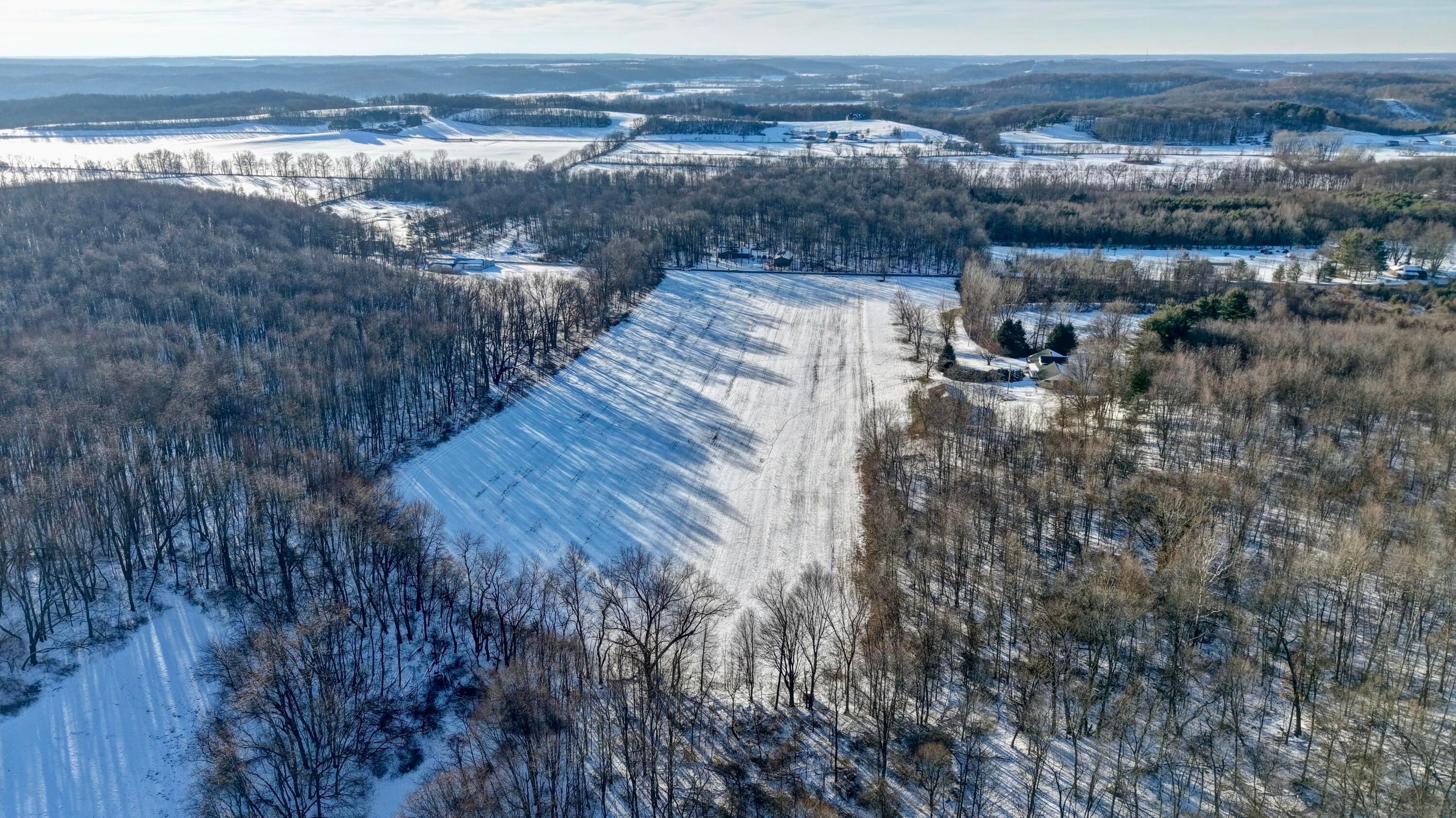 Stout Road, Utica, Ohio image 12