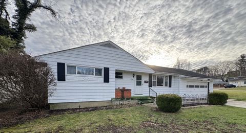 Photo of 1306 Shumaker Avenue, Lancaster, OH 43130 (MLS # 226000688)