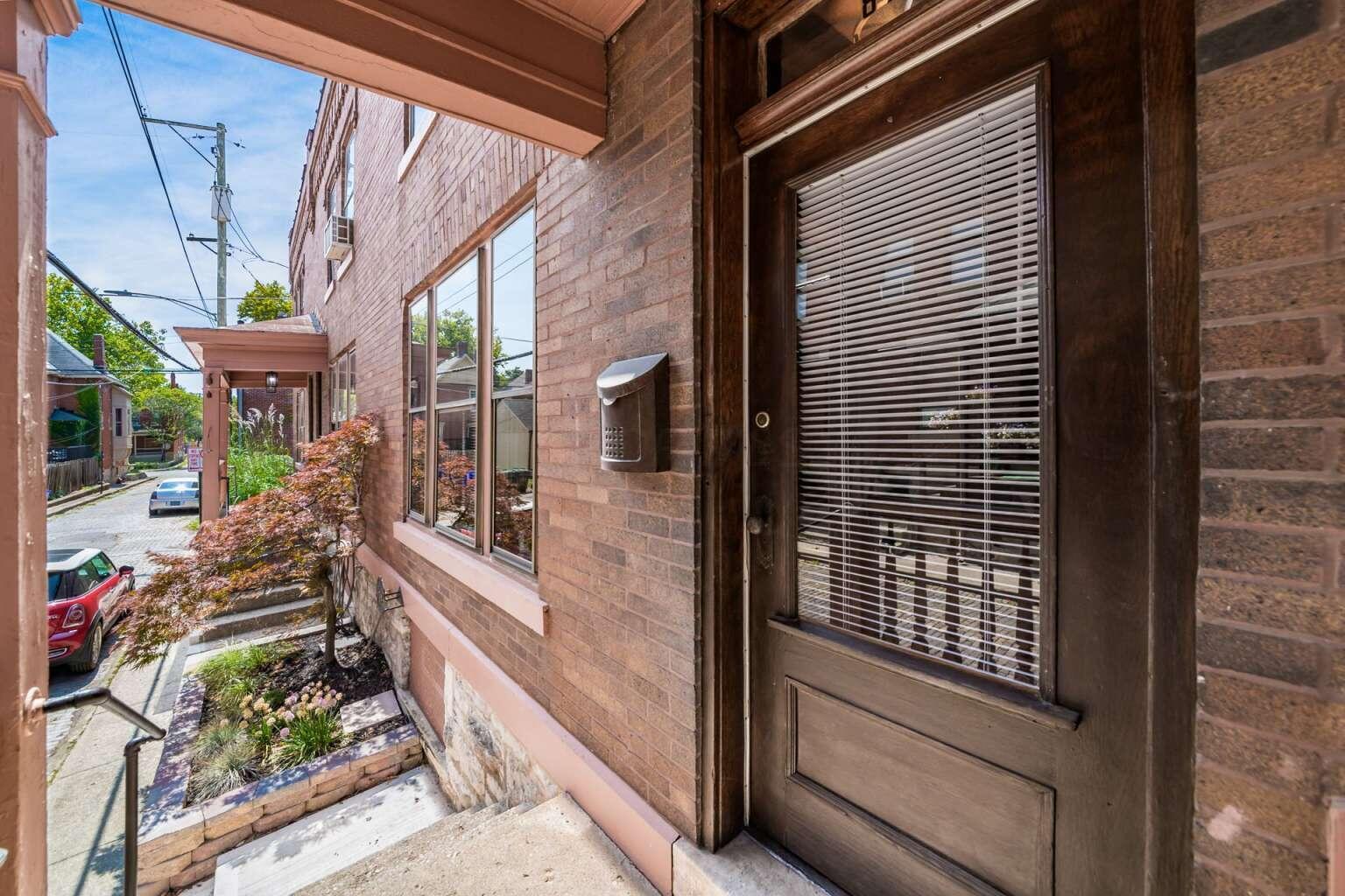 871 Delaware Avenue