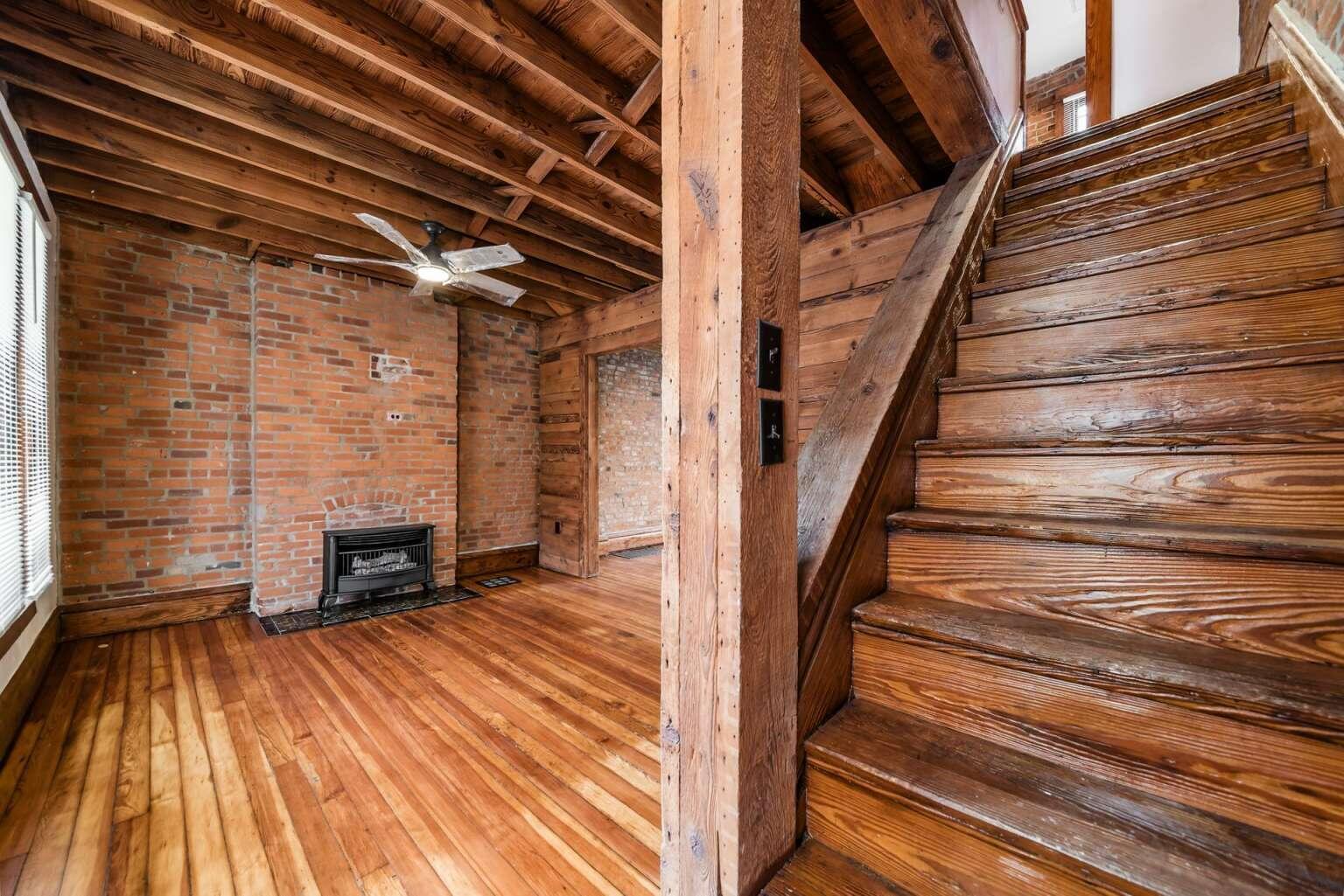 871 Delaware Avenue