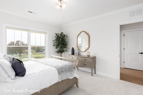 Tiny photo for 5211 HighPointe Lakes Drive 7301 #7301, Westerville, OH 43081 (MLS # 225024514)