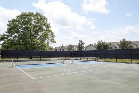 Tiny photo for 5211 HighPointe Lakes Drive 7301 #7301, Westerville, OH 43081 (MLS # 225024514)