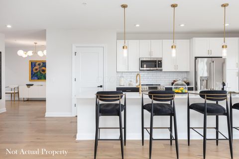 Tiny photo for 5211 HighPointe Lakes Drive 7301 #7301, Westerville, OH 43081 (MLS # 225024514)