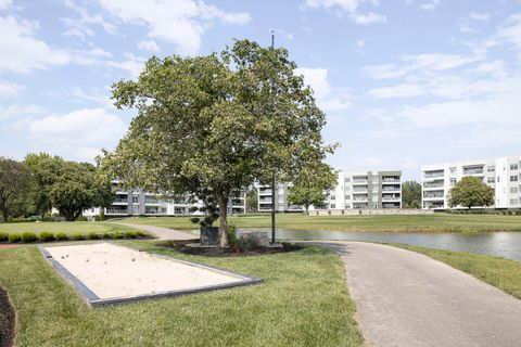 Tiny photo for 5211 HighPointe Lakes Drive 7301 #7301, Westerville, OH 43081 (MLS # 225024514)