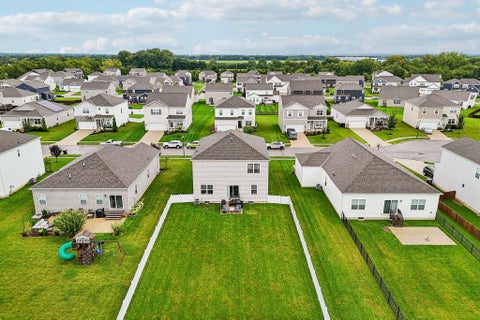 Tiny photo for 295 Flint Court, Commercial Point, OH 43116 (MLS # 226031328)