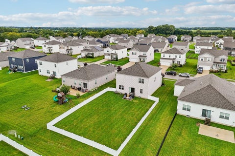 Tiny photo for 295 Flint Court, Commercial Point, OH 43116 (MLS # 226031328)