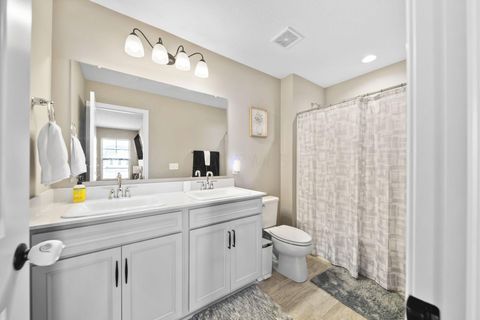 Tiny photo for 62 Sienna Glenn Drive, Lewis Center, OH 43035 (MLS # 225038754)