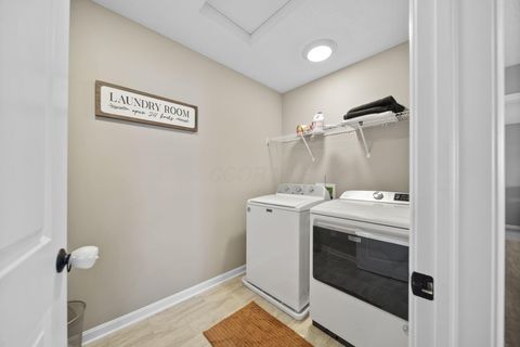 Tiny photo for 62 Sienna Glenn Drive, Lewis Center, OH 43035 (MLS # 225038754)