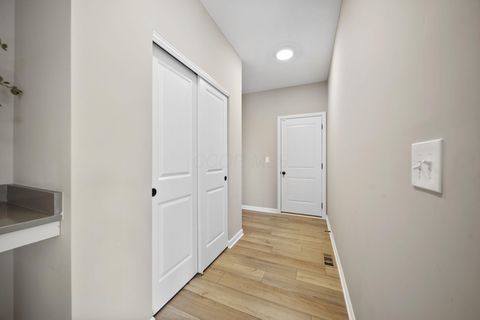 Tiny photo for 62 Sienna Glenn Drive, Lewis Center, OH 43035 (MLS # 225038754)