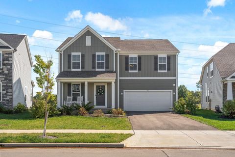 Photo of 62 Sienna Glenn Drive, Lewis Center, OH 43035 (MLS # 225038754)