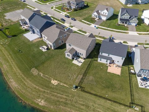 Tiny photo for 62 Sienna Glenn Drive, Lewis Center, OH 43035 (MLS # 225038754)
