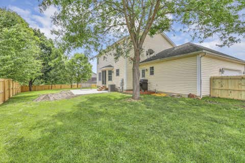 Tiny photo for 1401 Beverly Hills Drive, Lancaster, OH 43130 (MLS # 226023820)
