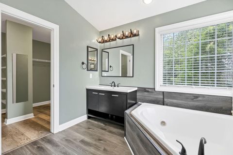 Tiny photo for 1401 Beverly Hills Drive, Lancaster, OH 43130 (MLS # 226023820)