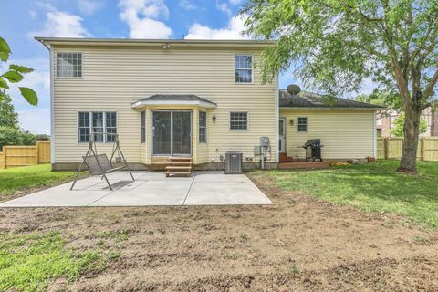 Tiny photo for 1401 Beverly Hills Drive, Lancaster, OH 43130 (MLS # 226023820)