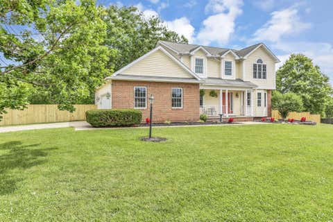 Tiny photo for 1401 Beverly Hills Drive, Lancaster, OH 43130 (MLS # 226023820)