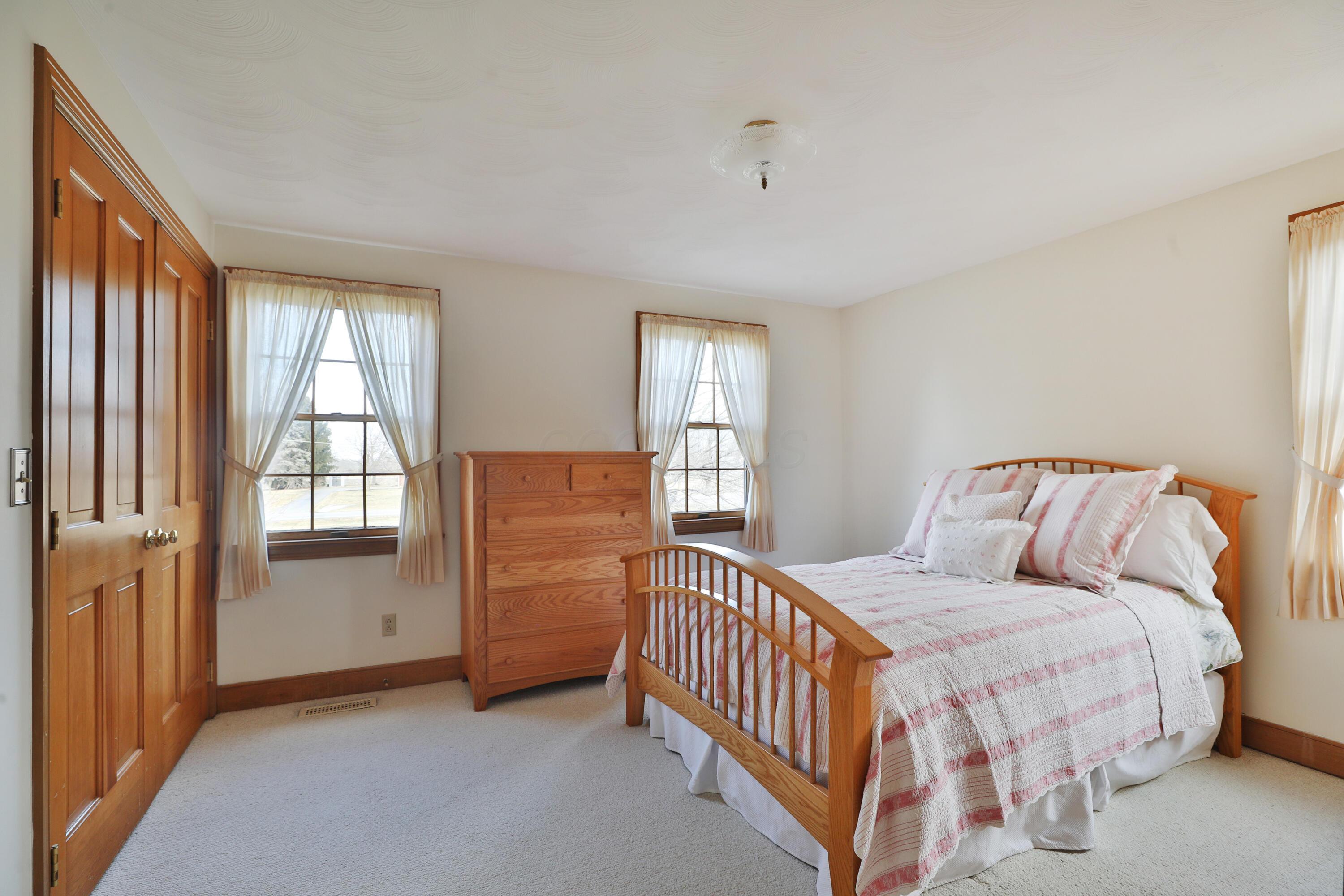 8871 Patterson Road, Hilliard, Ohio image 17