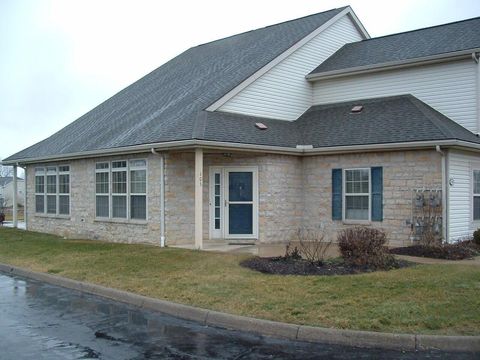 Photo of 105 Maple Leaf Drive, Johnstown, OH 43031 (MLS # 226001291)