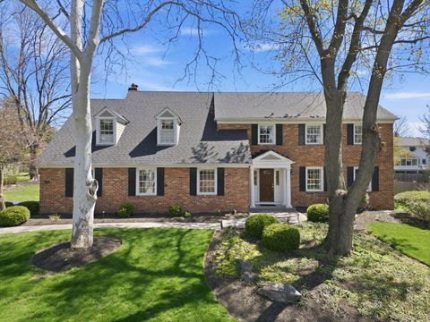 Photo of 4726 Bayford Court, Columbus, OH 43220 (MLS # 226011902)